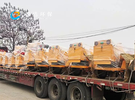 昌達環(huán)保發(fā)往廣西樹枝粉碎機