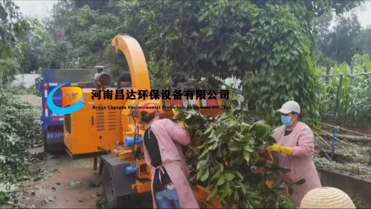 河南昌達(dá)HC-6145樹(shù)枝粉碎機(jī)浙江杭州客戶(hù)現(xiàn)場(chǎng)