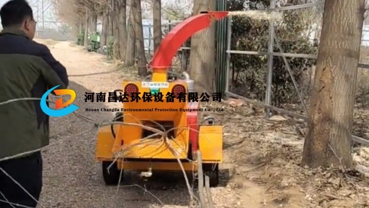 河南昌達(dá)HC-6130樹枝粉碎機(jī)河南許昌客戶現(xiàn)場