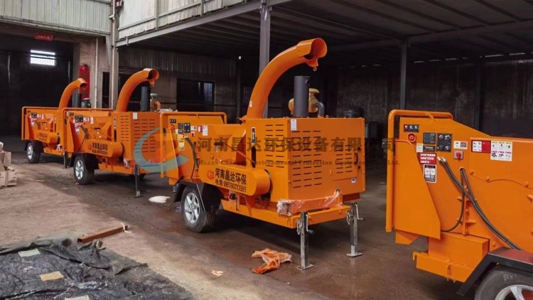 四臺(tái)HC-6145園林綠化專用樹枝條粉碎機(jī)完工！.jpg